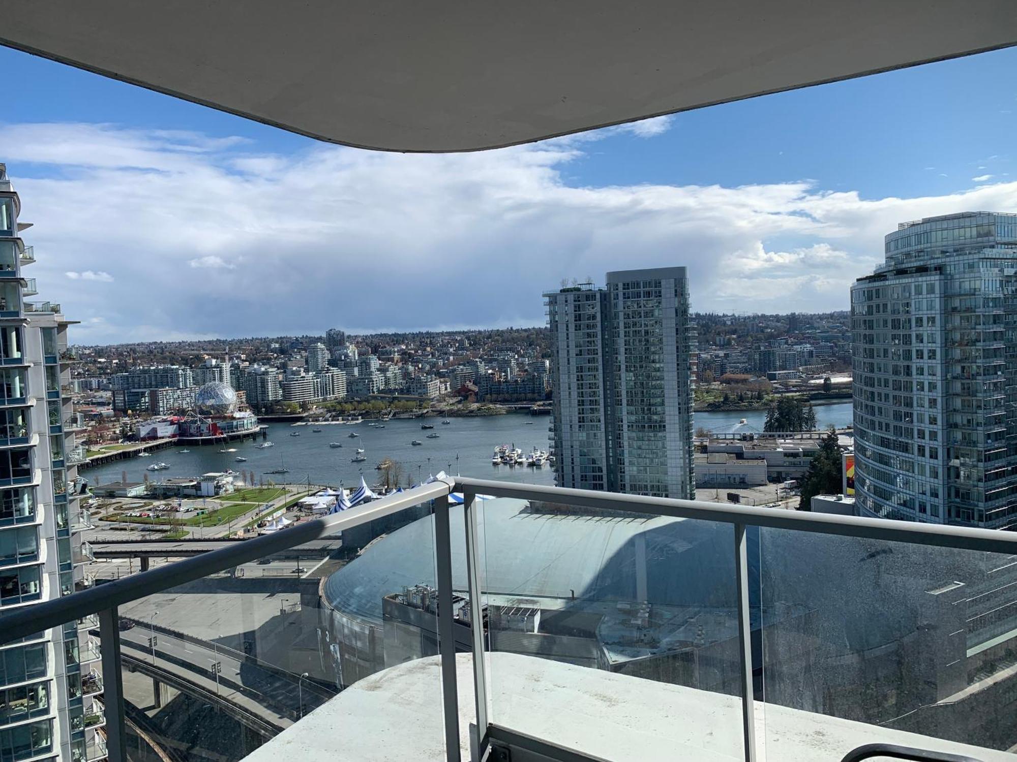 Downtown 3Br 2Ba Views Skytrain Free Parking Apartment Vancouver Exterior photo